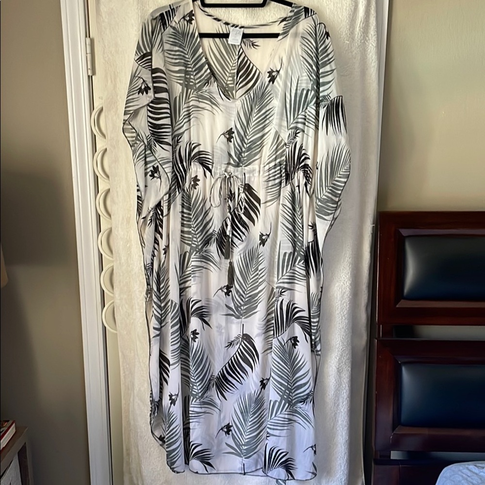 Kona Sol Monochrome Leaf Pattern Swim Coverup
